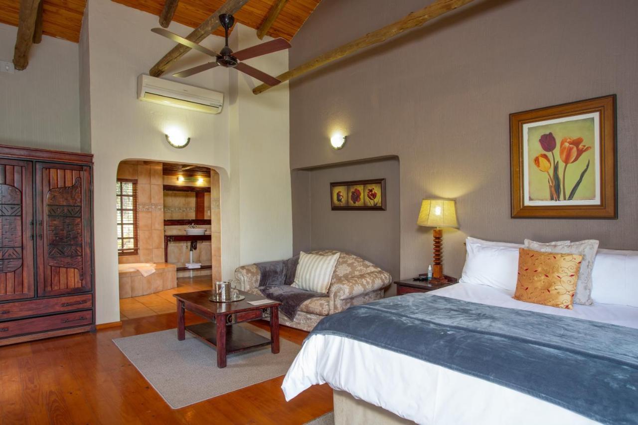 Whispering Pines Country Estate Villa Magaliesburg Exterior photo