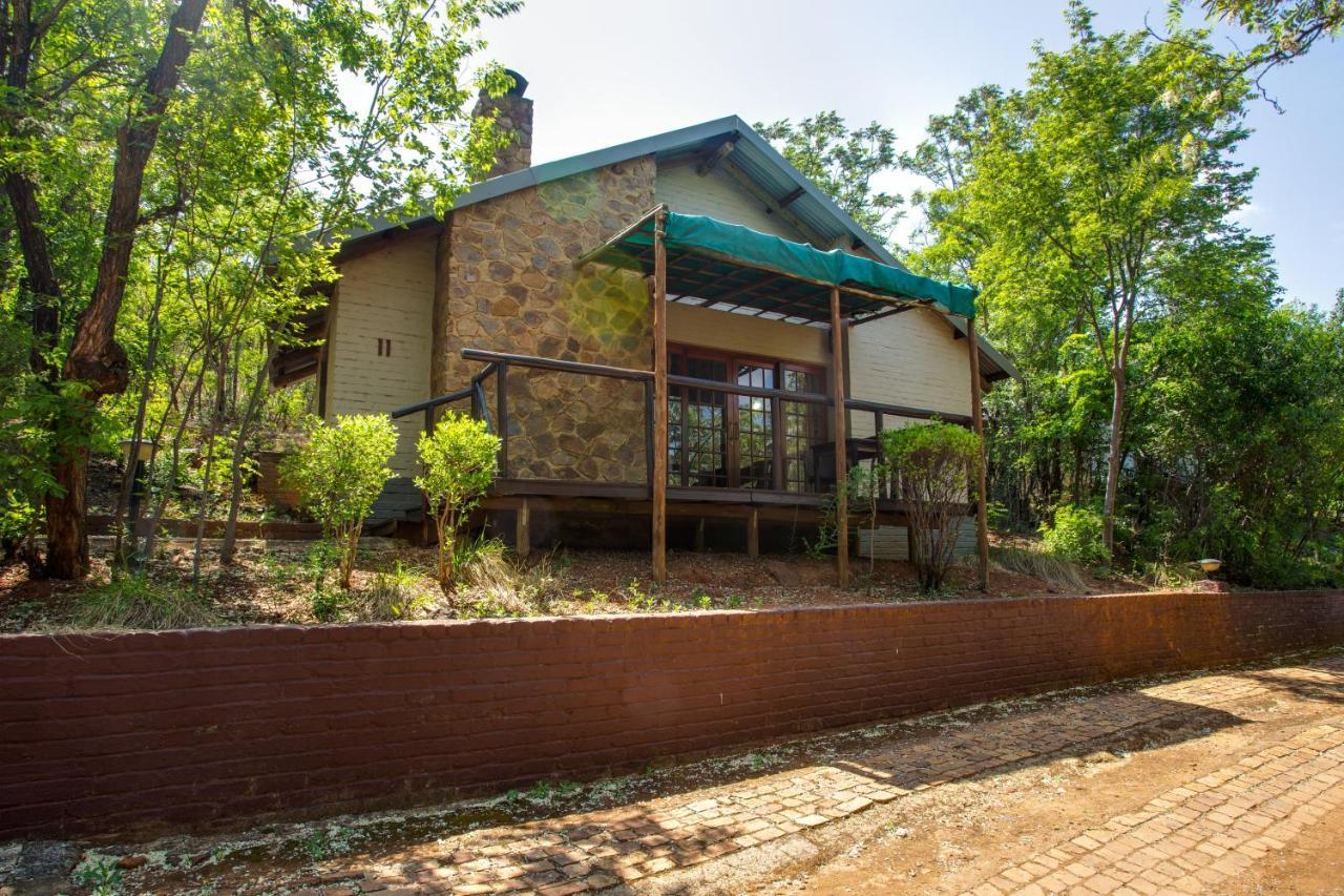 Whispering Pines Country Estate Villa Magaliesburg Exterior photo