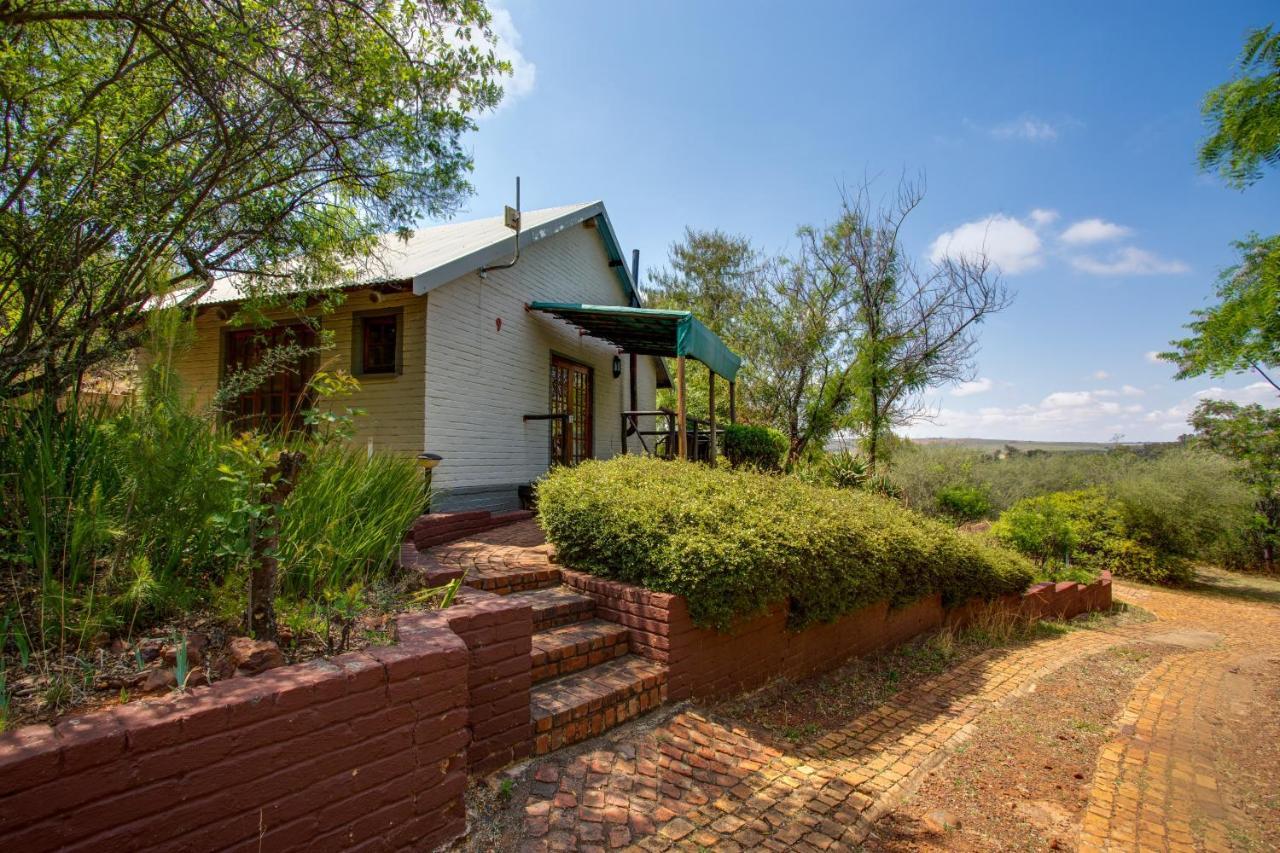 Whispering Pines Country Estate Villa Magaliesburg Exterior photo