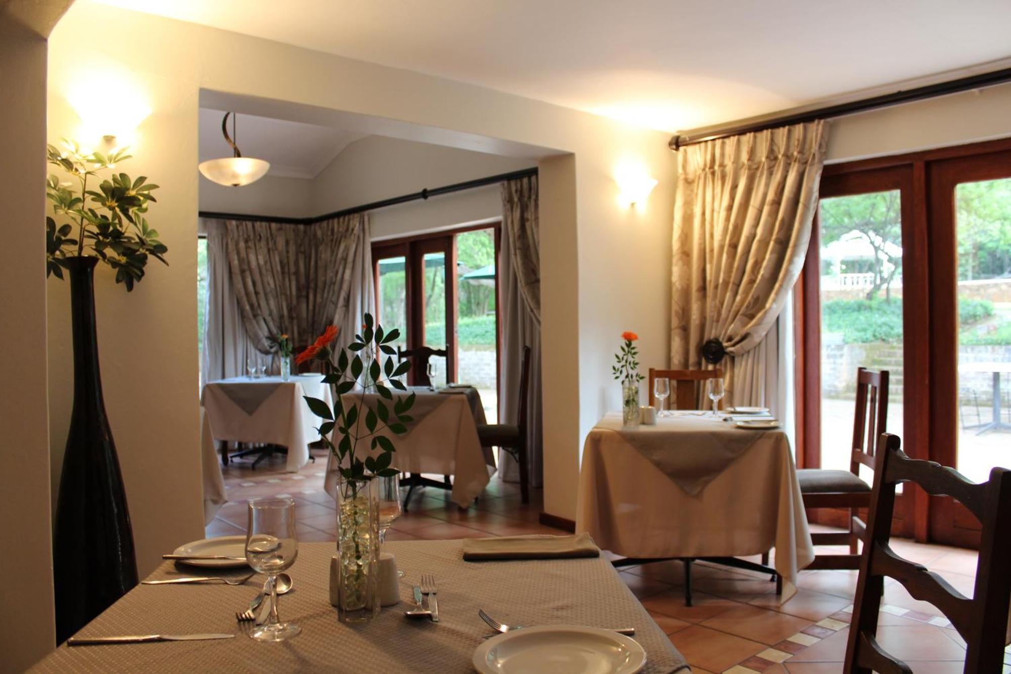 Whispering Pines Country Estate Villa Magaliesburg Exterior photo