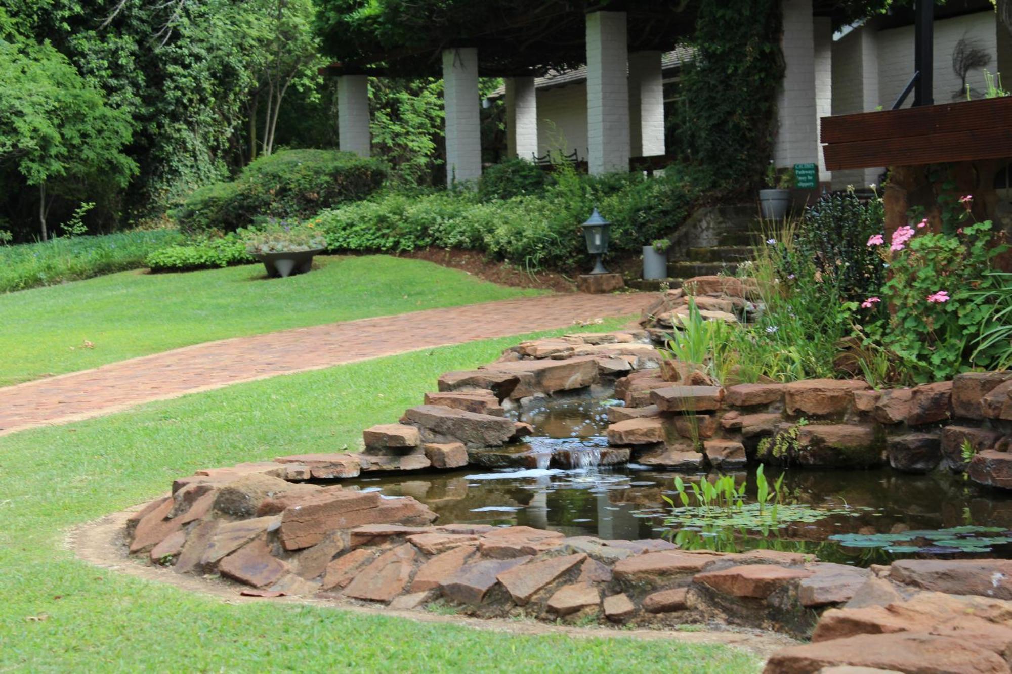 Whispering Pines Country Estate Villa Magaliesburg Exterior photo
